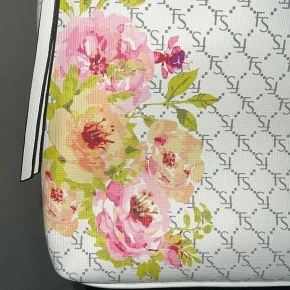 Franco Sarto Women’s Monogram Floral White Vegan Crossbody Purse Bag Wedding - Picture 6 of 16